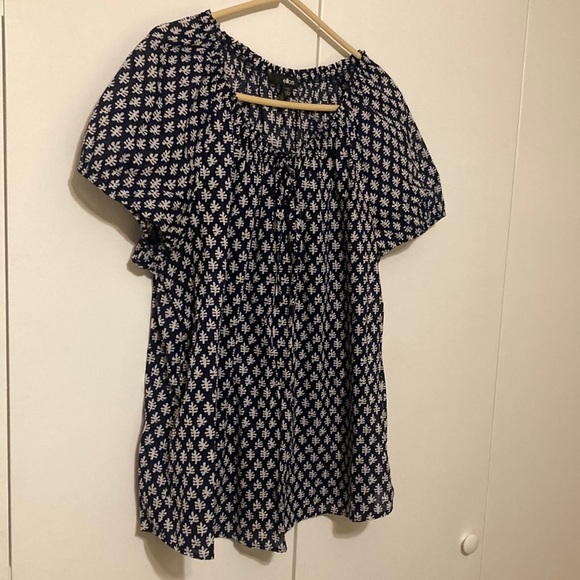 Ellos Women’s Size 1X Blue/White Color Top - Picture 1 of 4